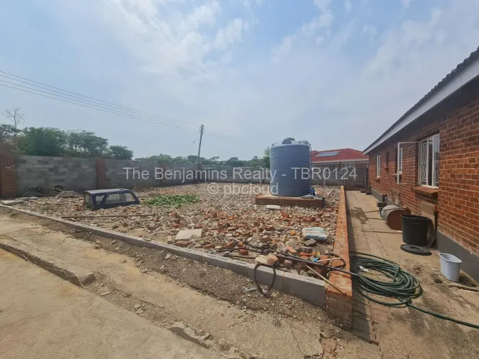 3 Bedroom House to Rent in Westgate, Harare