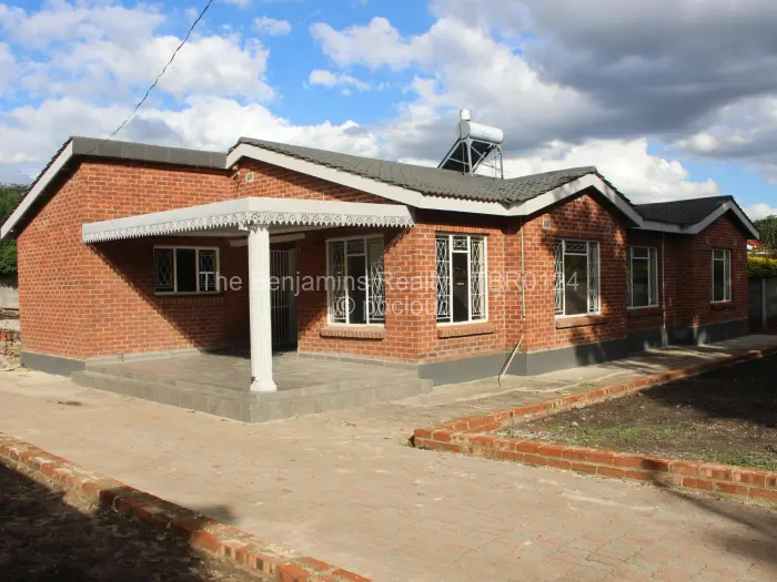 3 Bedroom House to Rent in Westgate, Harare