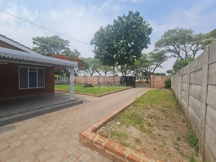 3 Bedroom House to Rent in Westgate, Harare