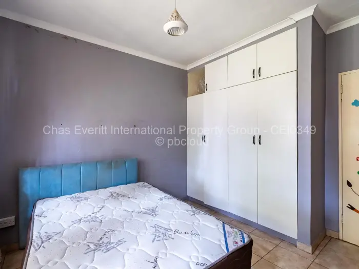 Townhouse/Complex/Cluster to Rent in Borrowdale, Harare