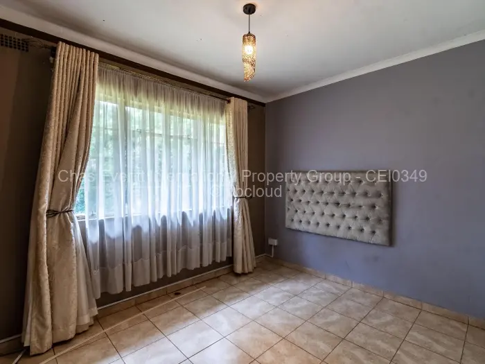 Townhouse/Complex/Cluster to Rent in Borrowdale, Harare