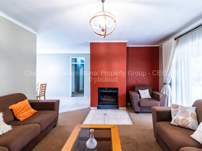 Townhouse/Complex/Cluster to Rent in Borrowdale, Harare
