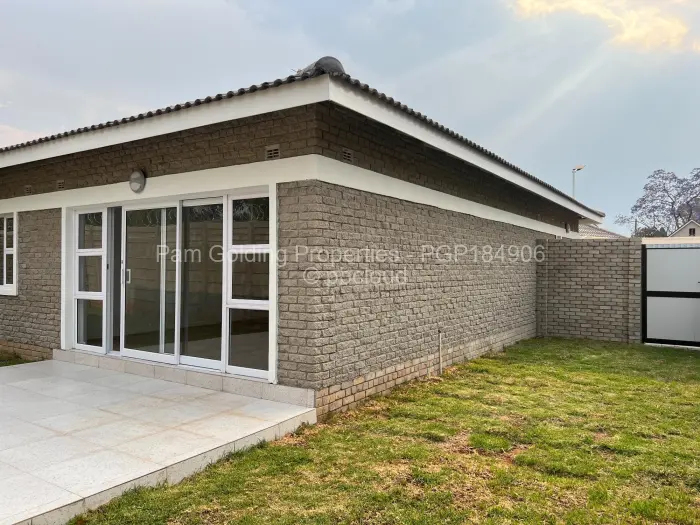 Townhouse/Complex/Cluster to Rent in Greendale