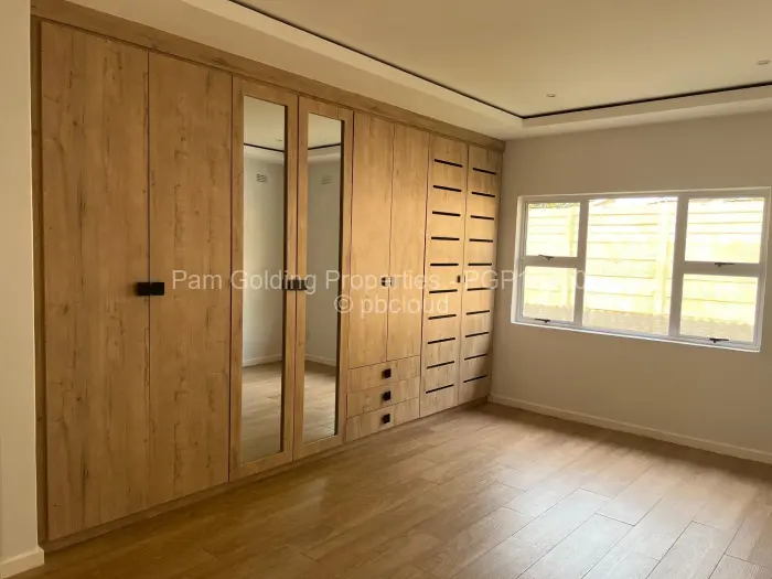 Townhouse/Complex/Cluster to Rent in Greendale