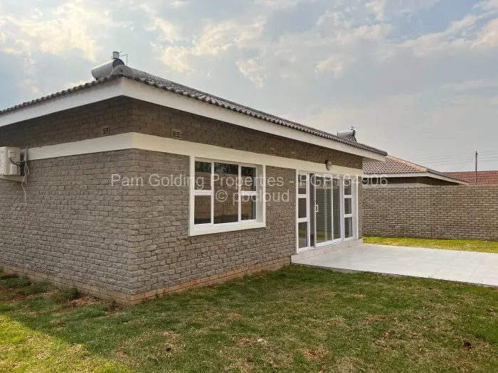 Townhouse/Complex/Cluster to Rent in Greendale