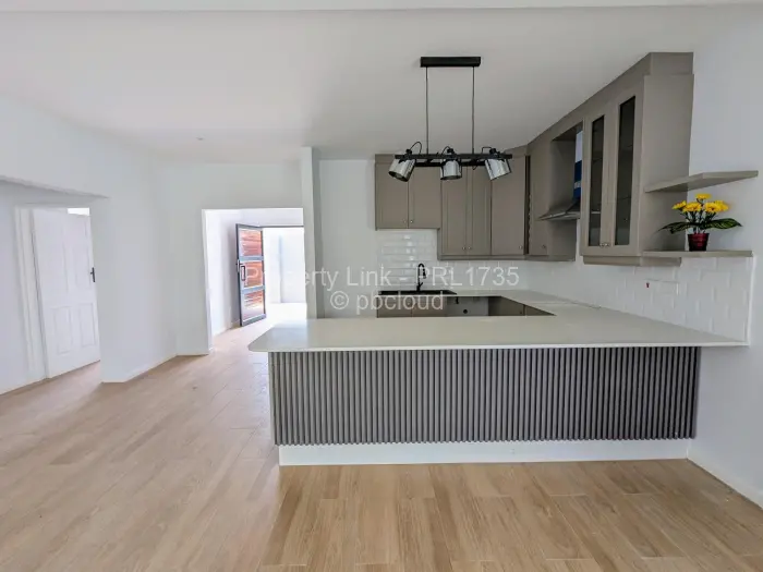 Townhouse/Complex/Cluster to Rent in Greendale North