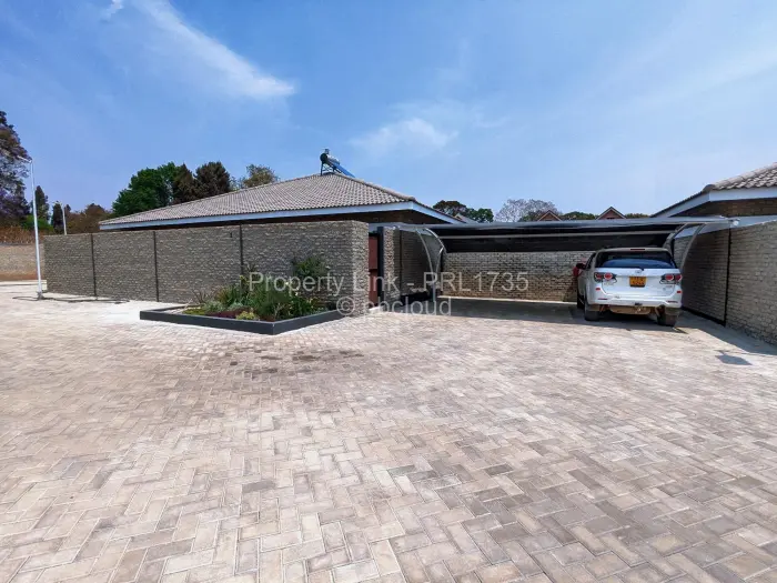 Townhouse/Complex/Cluster to Rent in Greendale North