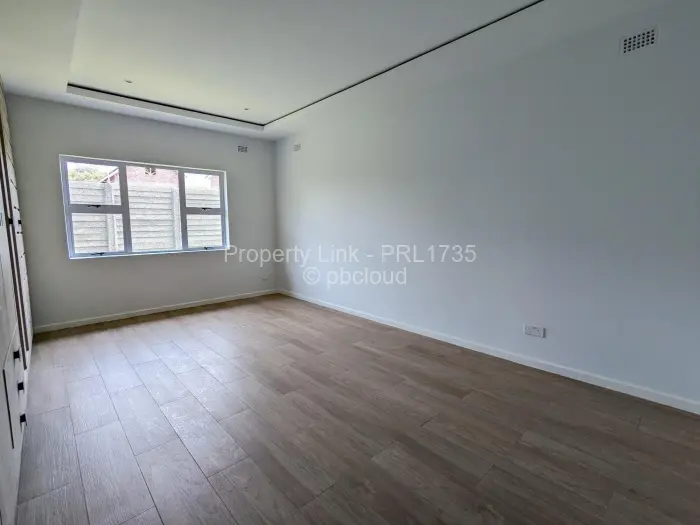 Townhouse/Complex/Cluster to Rent in Greendale North