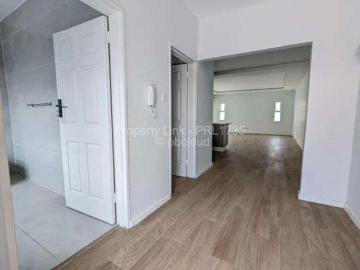 Townhouse/Complex/Cluster to Rent in Greendale North