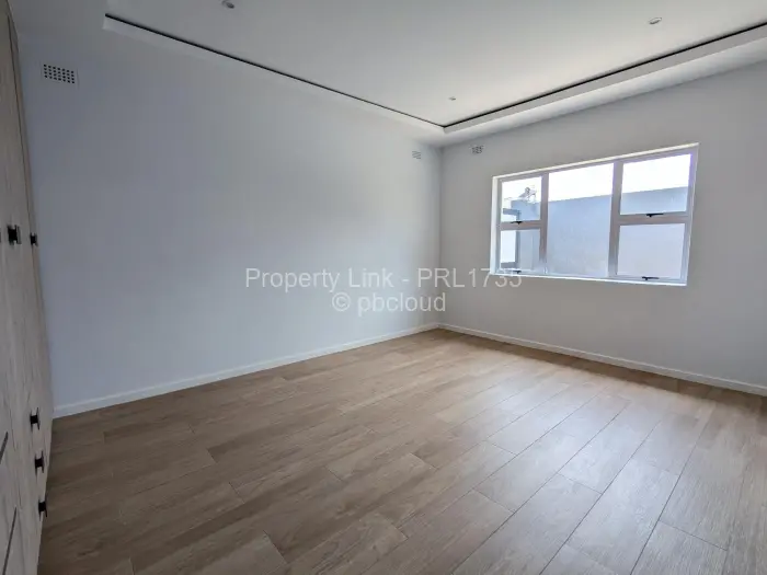 Townhouse/Complex/Cluster to Rent in Greendale North
