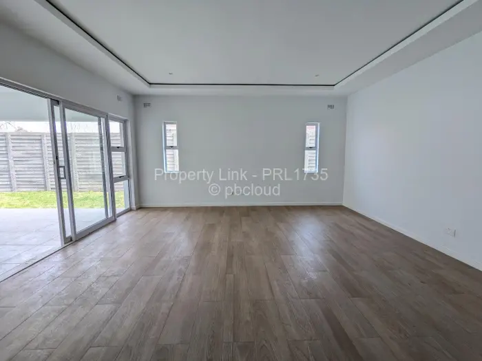 Townhouse/Complex/Cluster to Rent in Greendale North
