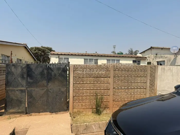2 Bedroom House for Sale in Mabvuku, Harare