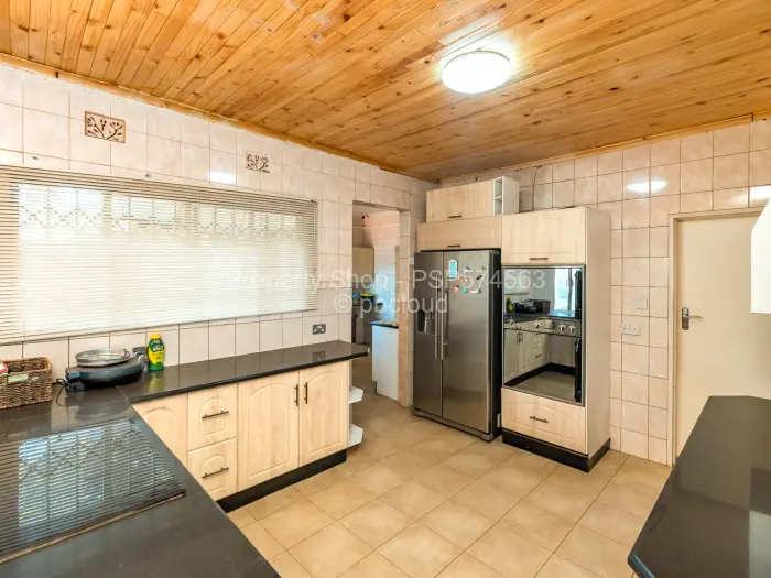 3 Bedroom House for Sale in Chisipite, Harare