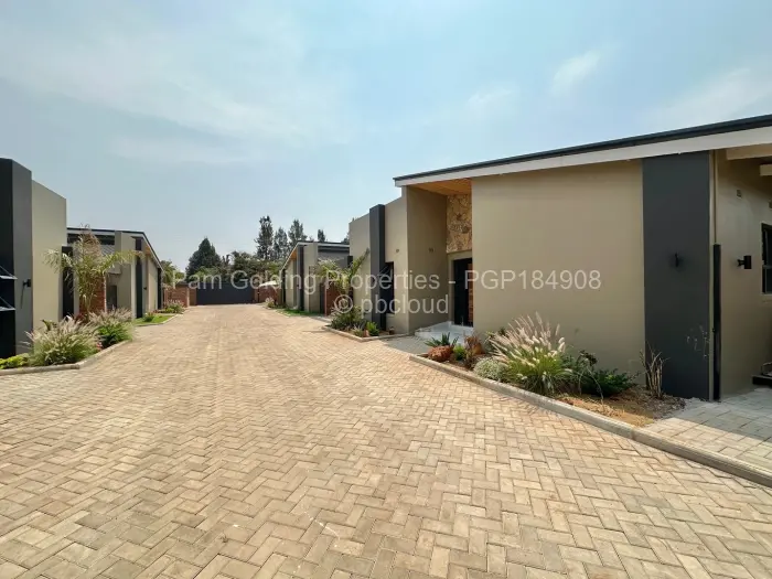 Townhouse/Complex/Cluster to Rent in Greendale