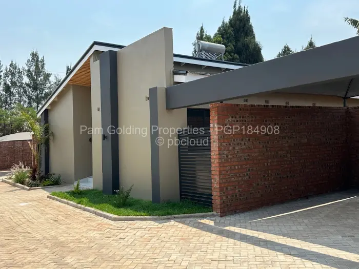 Townhouse/Complex/Cluster to Rent in Greendale