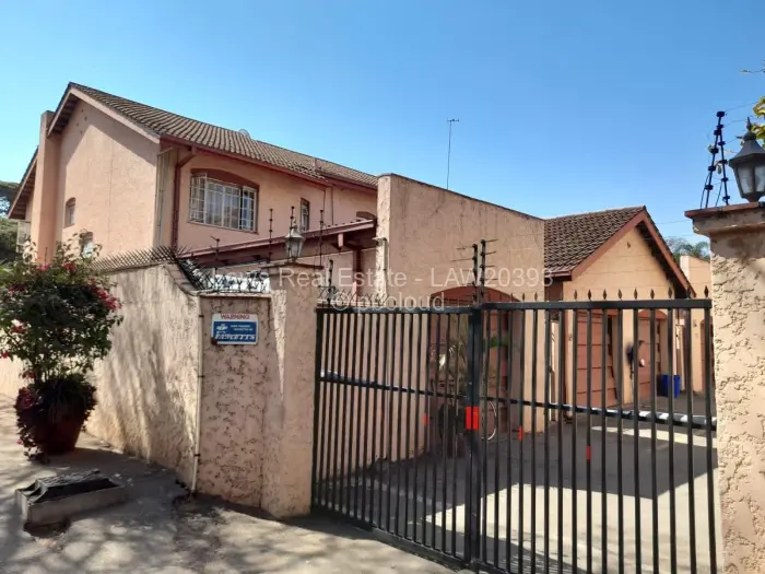 Townhouse/Cluster for Sale in Avenues, Harare