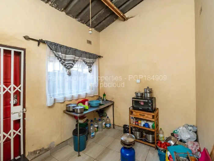 3 Bedroom House for Sale in Budiriro, Harare