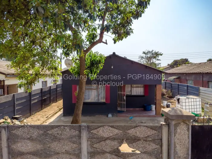 3 Bedroom House for Sale in Budiriro, Harare