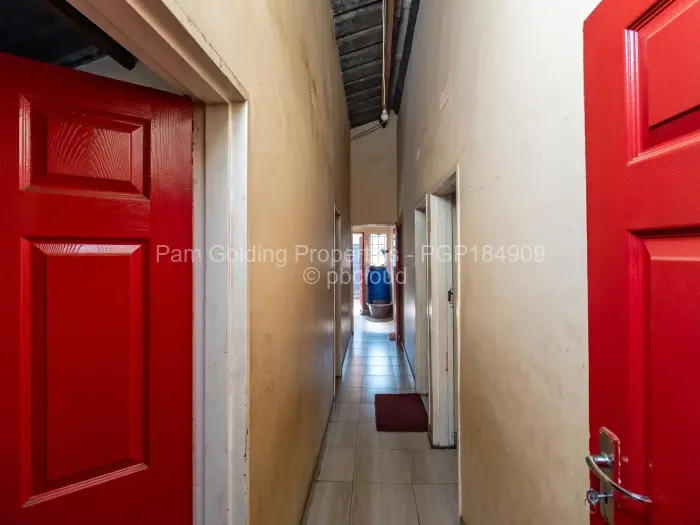 3 Bedroom House for Sale in Budiriro, Harare