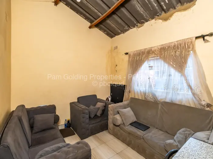 3 Bedroom House for Sale in Budiriro, Harare