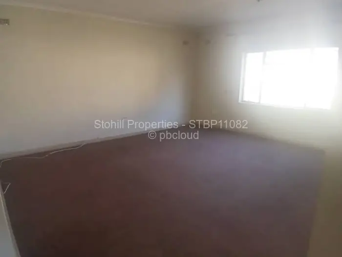 Townhouse/Complex/Cluster to Rent in Bluff Hill
