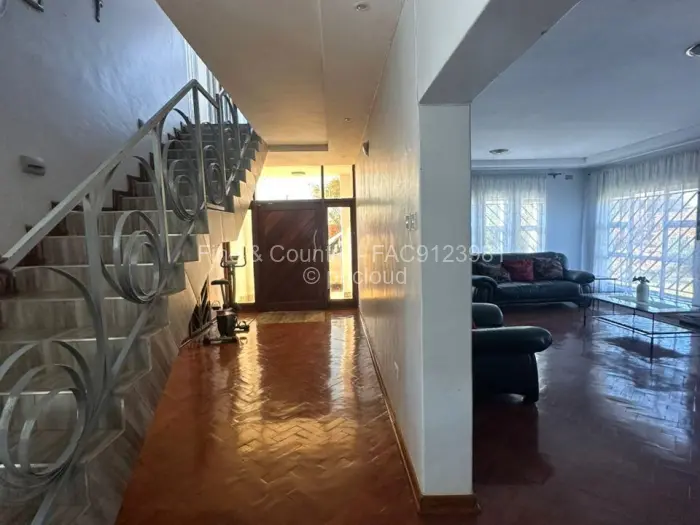 3 Bedroom House to Rent in Mount Pleasant Heights