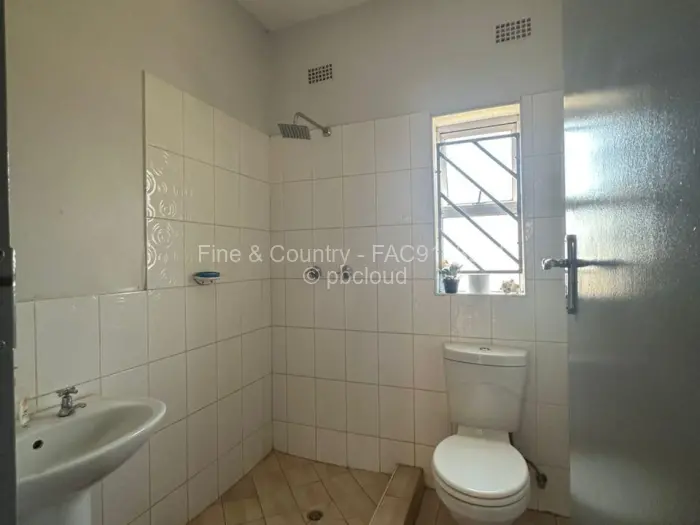3 Bedroom House to Rent in Mount Pleasant Heights