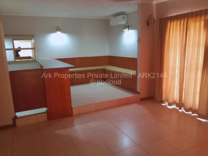 4 Bedroom House to Rent in Mount Pleasant