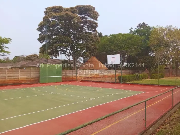 4 Bedroom House to Rent in Mount Pleasant