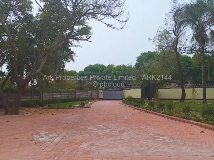 4 Bedroom House to Rent in Mount Pleasant