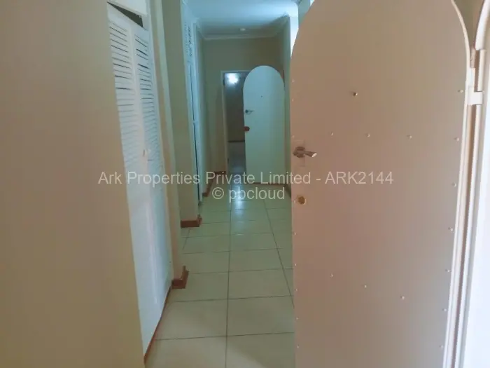 4 Bedroom House to Rent in Mount Pleasant