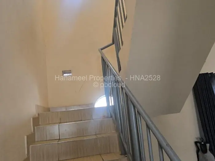 Flat/Apartment to Rent in Avondale West