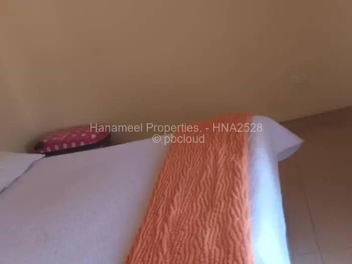 Flat/Apartment to Rent in Avondale West