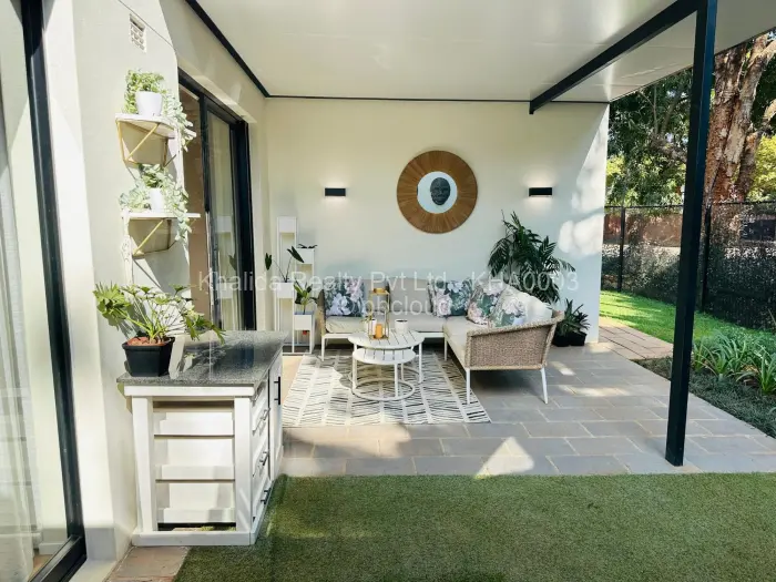 Townhouse/Complex/Cluster to Rent in Borrowdale