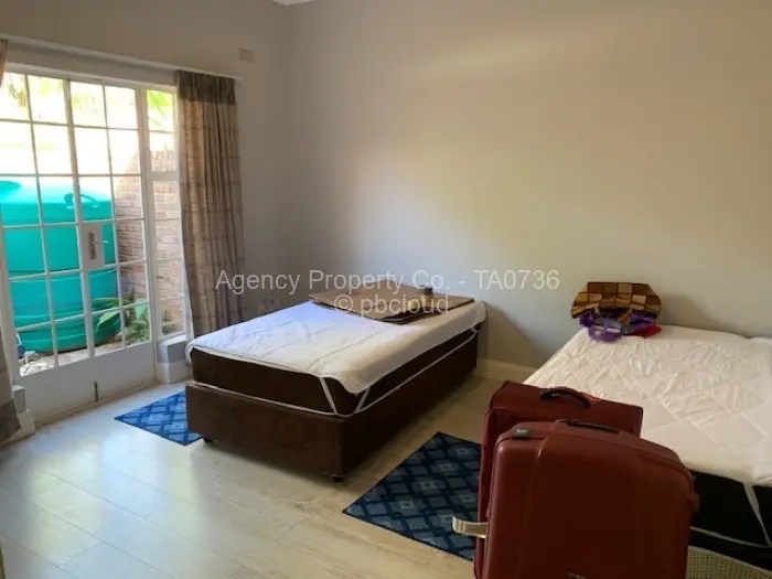 Townhouse/Complex/Cluster to Rent in Newlands