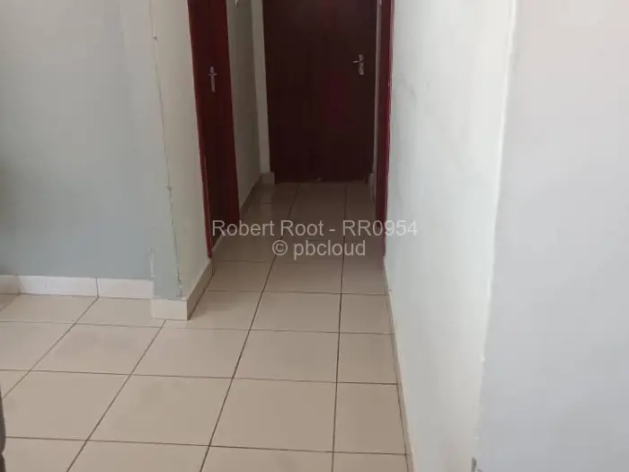 Townhouse/Cluster to Rent in Meyrick Park, Harare
