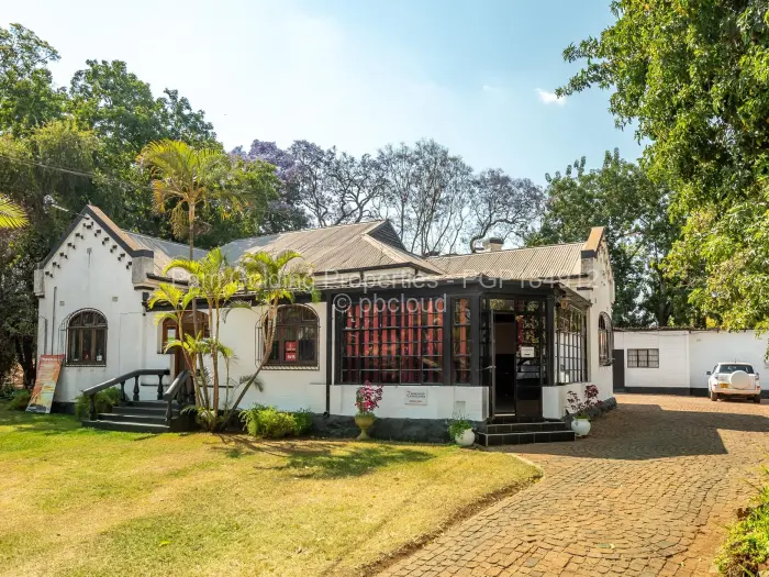 6 Bedroom House for Sale in Avondale, Harare