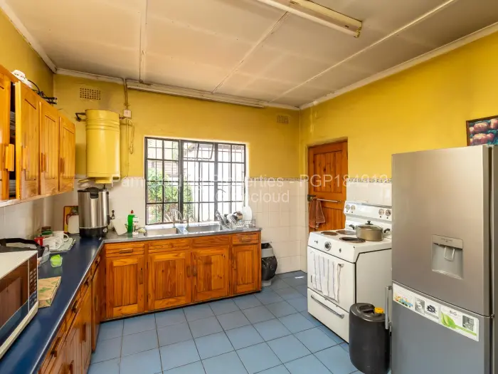 6 Bedroom House for Sale in Avondale, Harare