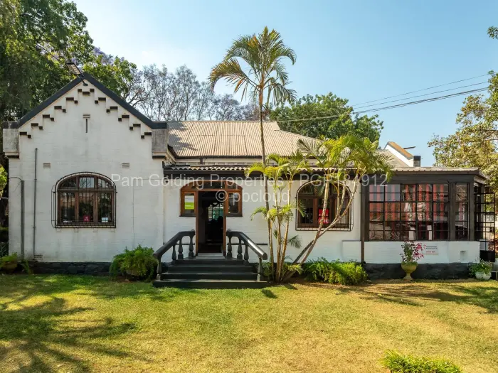 6 Bedroom House for Sale in Avondale, Harare