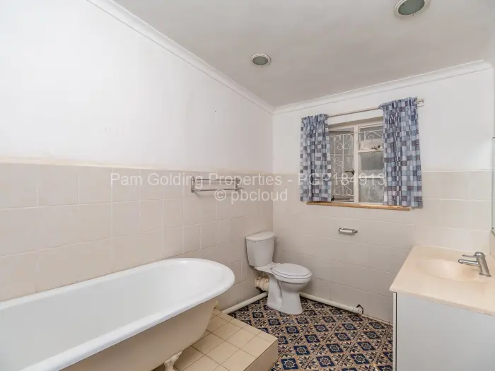 4 Bedroom House for Sale in Highlands, Harare