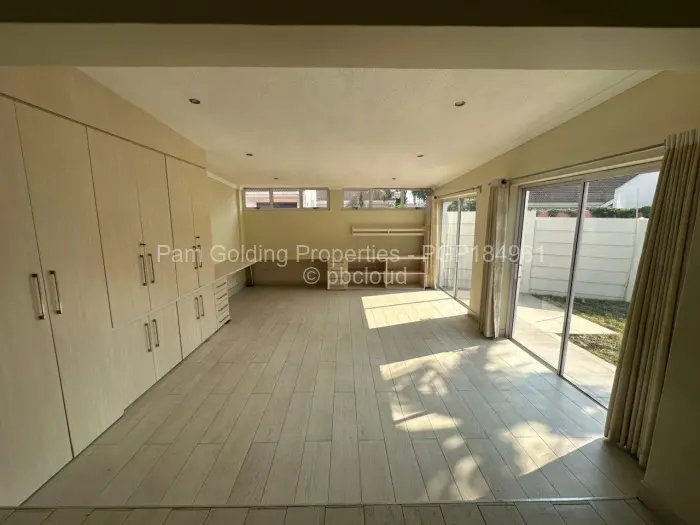 Townhouse/Complex/Cluster to Rent in Avondale