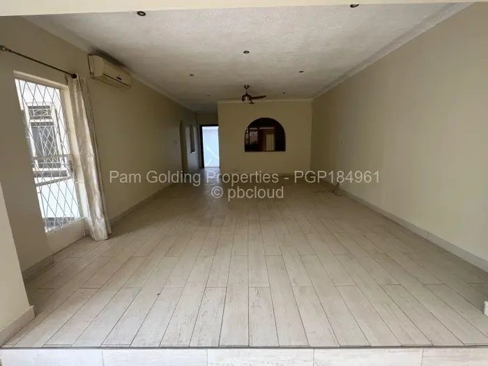 Townhouse/Complex/Cluster to Rent in Avondale