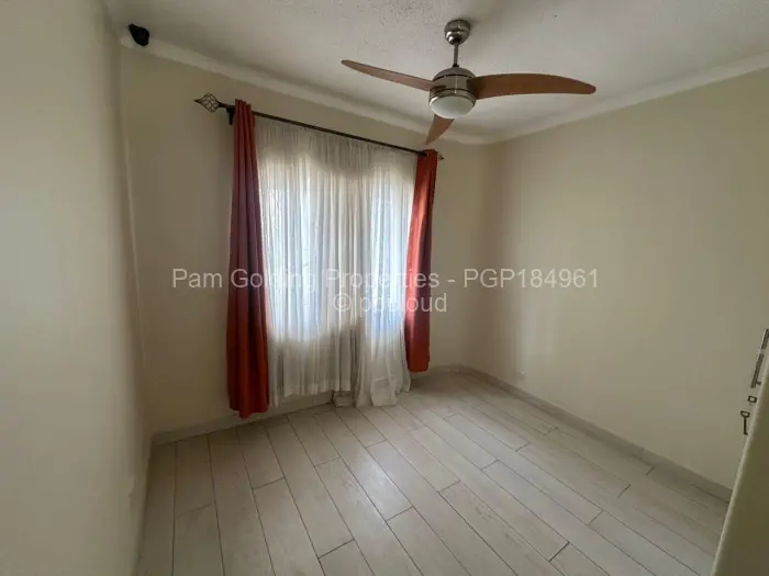 Townhouse/Complex/Cluster to Rent in Avondale