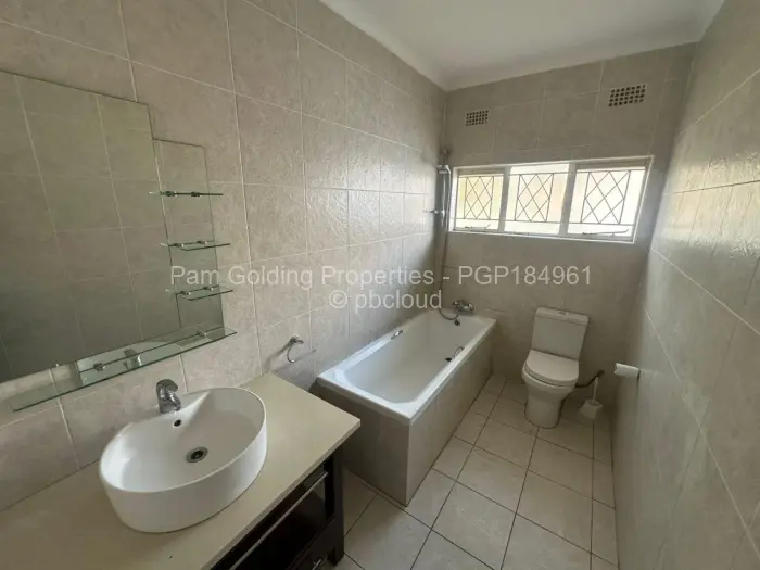 Townhouse/Complex/Cluster to Rent in Avondale