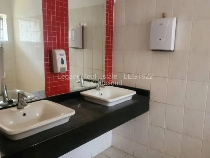 Commercial Property to Rent in Newlands