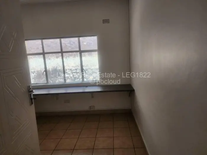 Commercial Property to Rent in Newlands