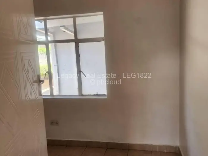 Commercial Property to Rent in Newlands