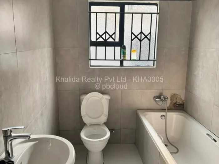 4 Bedroom House to Rent in Southview Park