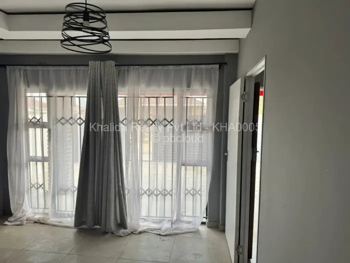 4 Bedroom House to Rent in Southview Park