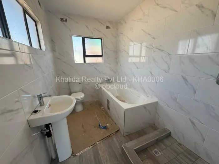 Townhouse/Complex/Cluster to Rent in Tynwald, Harare